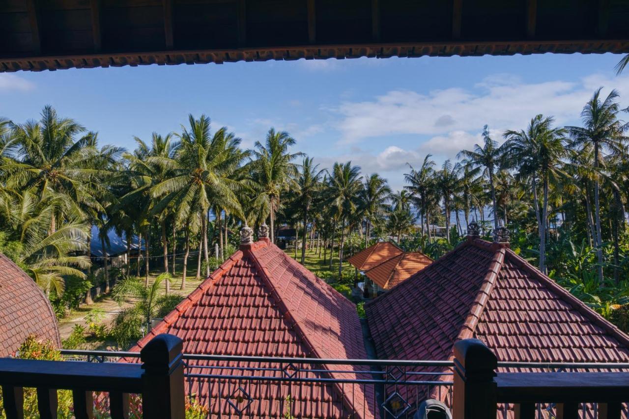 Batununggul Coconut Hill Cottage מראה חיצוני תמונה