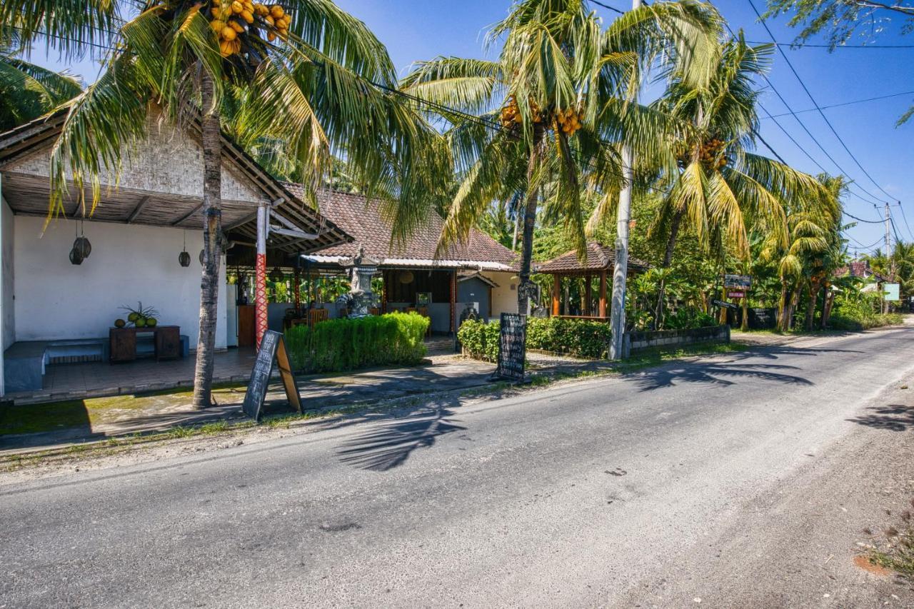 Batununggul Coconut Hill Cottage מראה חיצוני תמונה