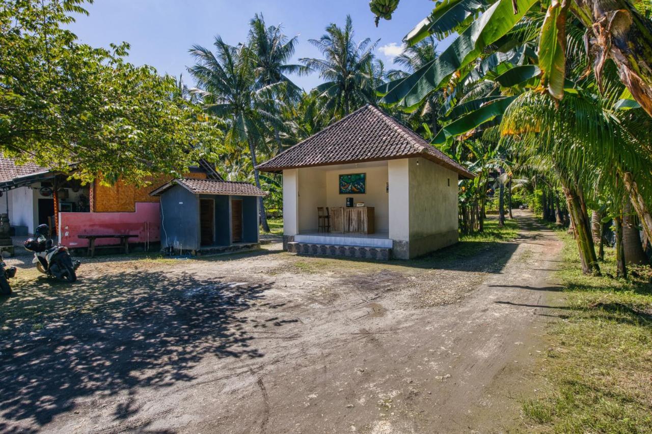 Batununggul Coconut Hill Cottage מראה חיצוני תמונה